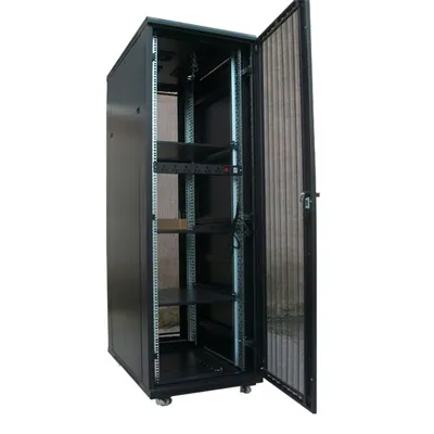 Chemical plant uses Saudi Arabian solar energy storage cabinet for fast charging